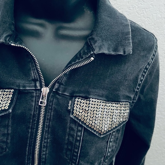 Vintage Levi’s Denim Trucker Jacket w/ Sequin Panels on front and back! - Small - Picture 3 of 8